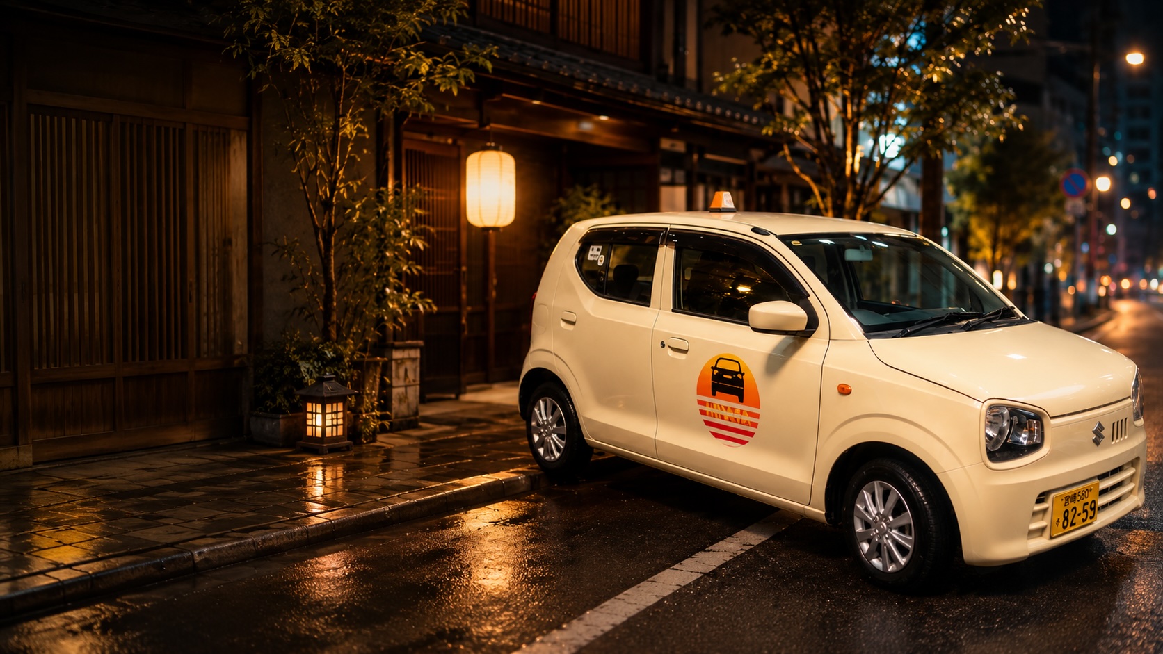 夜の街角に停車するひなた代行の随伴車と宮崎市の運転代行サービス